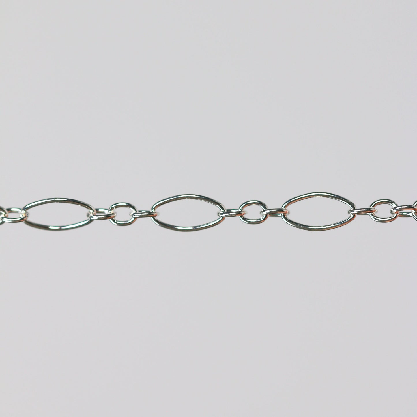 Aspen Permanent Jewelry Chain, Oval Design, Long and Small Links, Available in Gold Filled and Silver